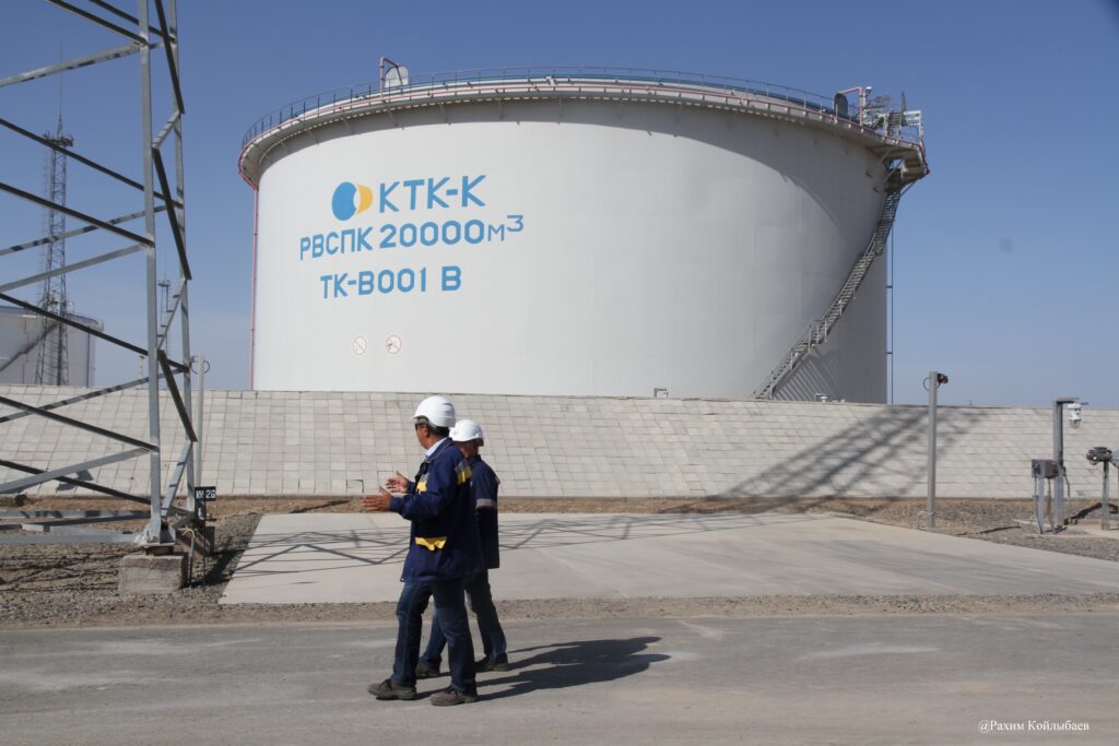 Қазақстан мен АҚШ министрлері КҚК-ның тұрақты жұмысын қамтамасыз ету мәселесін талқылады КТК 09.09.15 7 1024x683 1