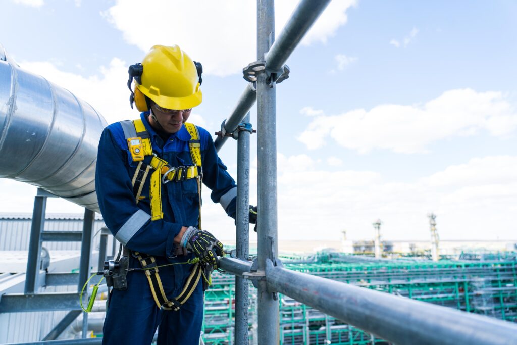 ҚАШАҒАН – ТЕҢІЗ, ҚАРА АЛТЫН ЖӘНЕ МАМАНДАР 10 DOS08587