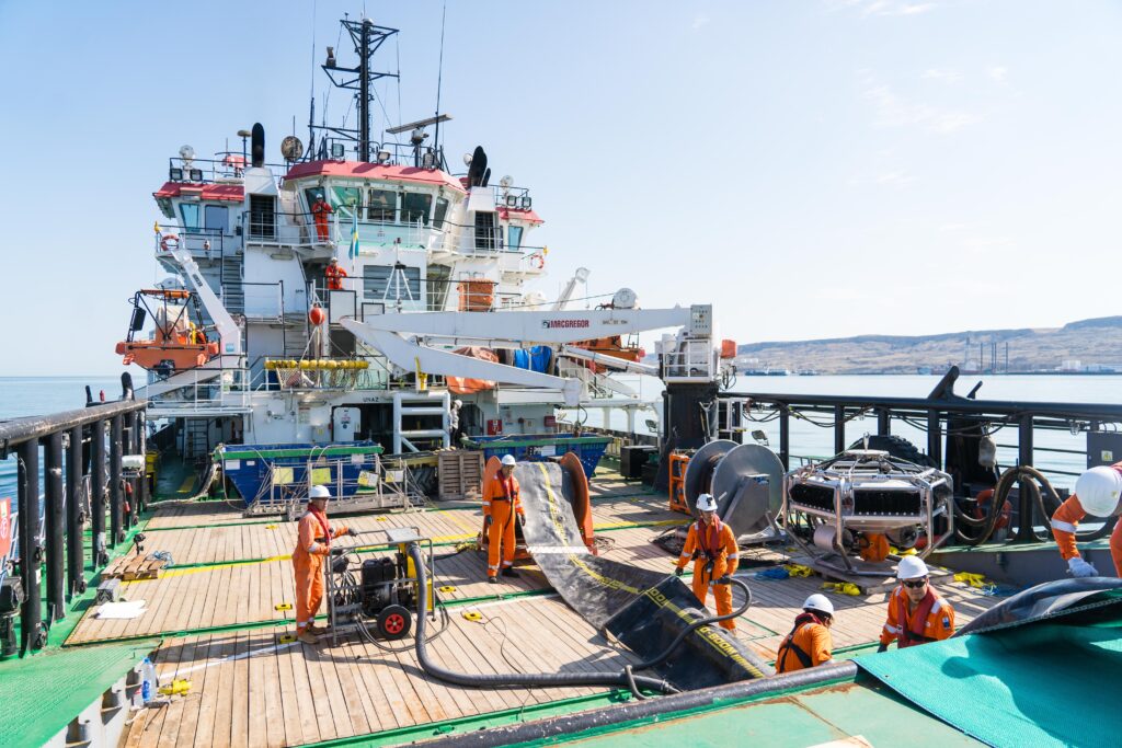 ҚАШАҒАН – ТЕҢІЗ, ҚАРА АЛТЫН ЖӘНЕ МАМАНДАР 16 TIM3972