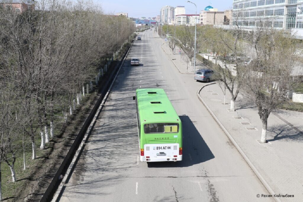 Атырауда қоғамдық көліктер «Oñay» жүйесіне өтеді автобус карантин 05.04.20 1 1024x683 1