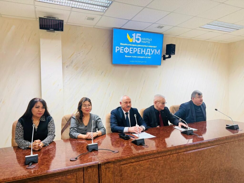 Ақтауда этномәдени бірлестік өкілдері референдумда дауыс береді 5ad0b746 46f0 4dda 8a41 c7f89889dea2