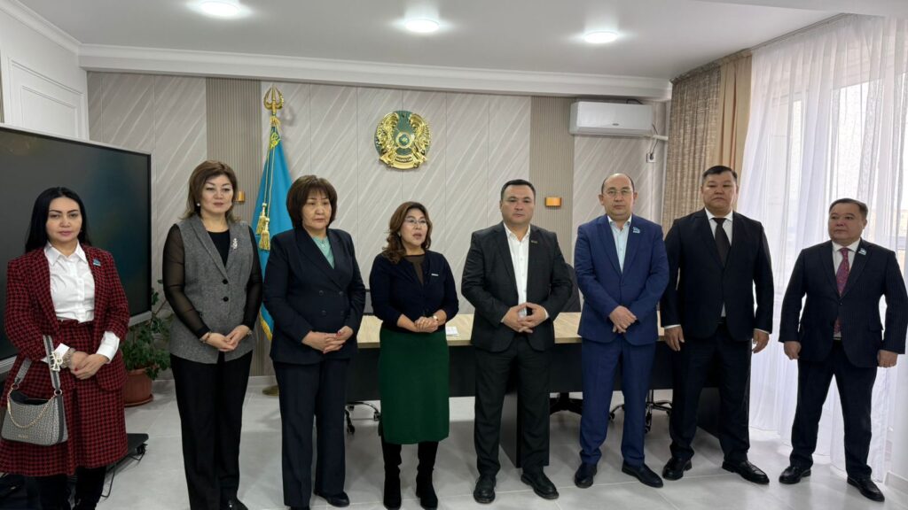 Ақтаулық дәрігерлер референдумды қолдайды: «Ата заңды жаңарту – уақыт талабы» WhatsApp Image 2026 02 18 at 12.38.10