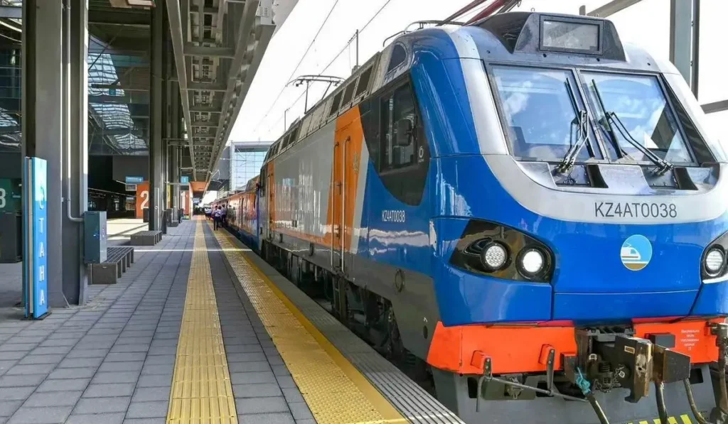 Атырау-Ақтөбе пойызына билетсіз мінген ер адам көз жұмды